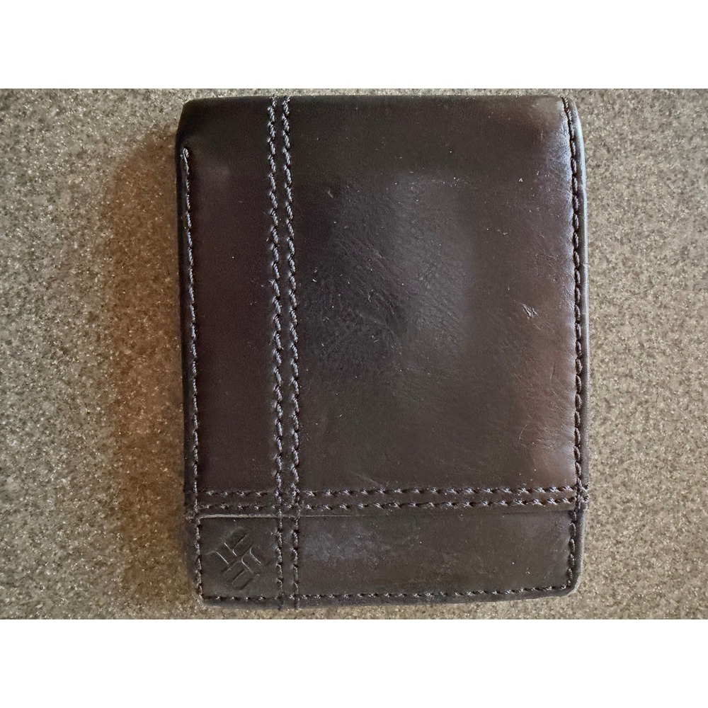 Columbia Mens BlackCoated Leather Bifold Wallet Plaid Lining ID Window